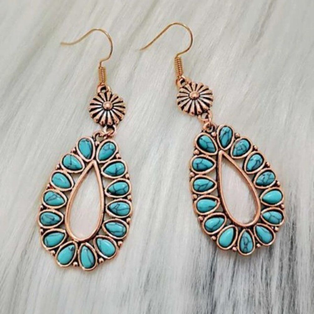 TURQUOISE SANTA FE STYLE WATER DROP EARRINGS